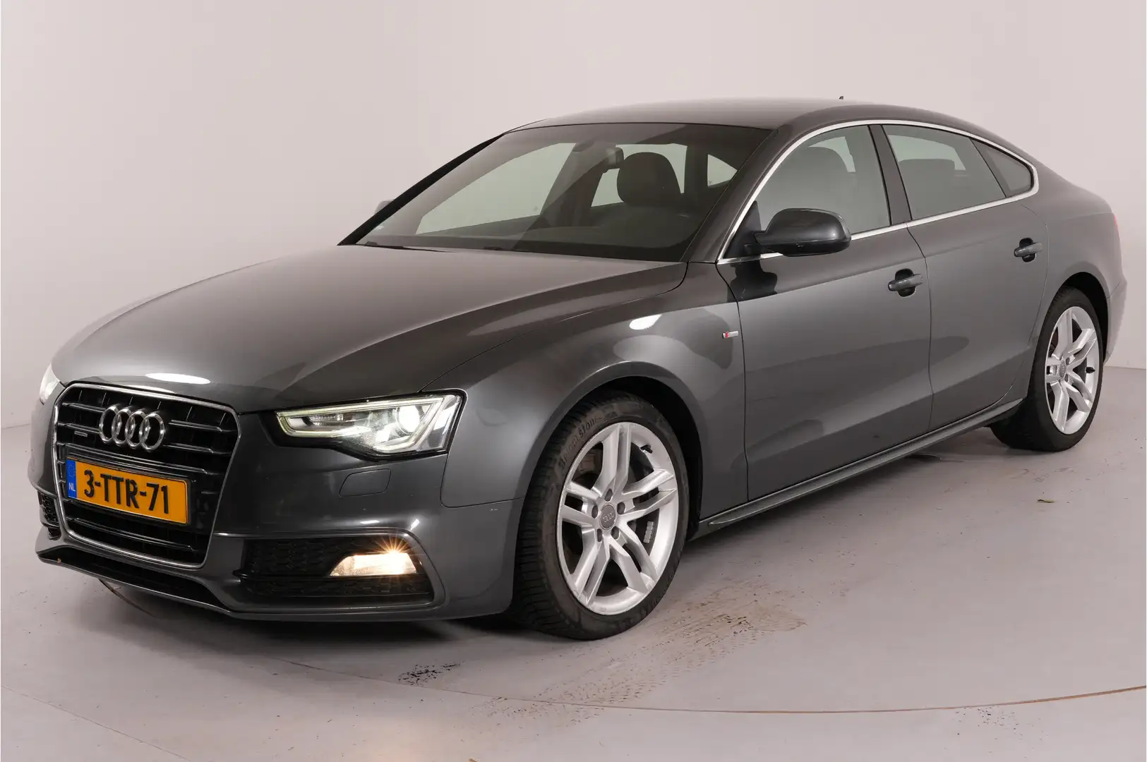 Audi A5 Sportback 3.0 TFSI quattro Sport Edition | Luxe Le Grijs - 2