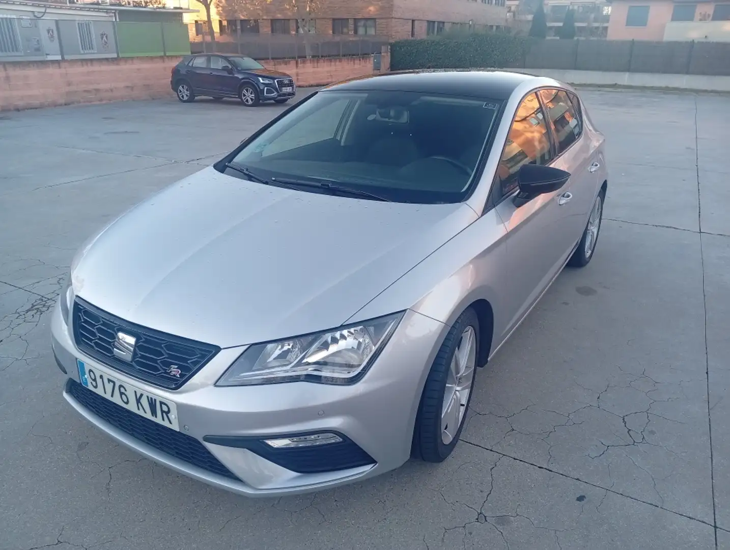 SEAT Leon 1.5 EcoTSI S&S FR Fast Edition 150 Gris - 1