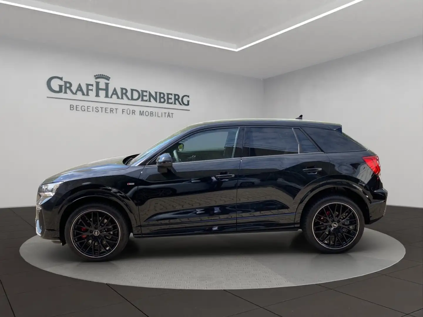 Audi Q2 S line 35 TFSI 110(150) kW(PS) S Negru - 2