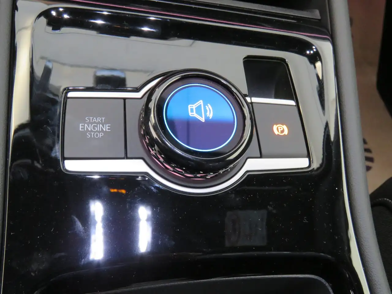 Volkswagen Tiguan Sport TDI DSG 14