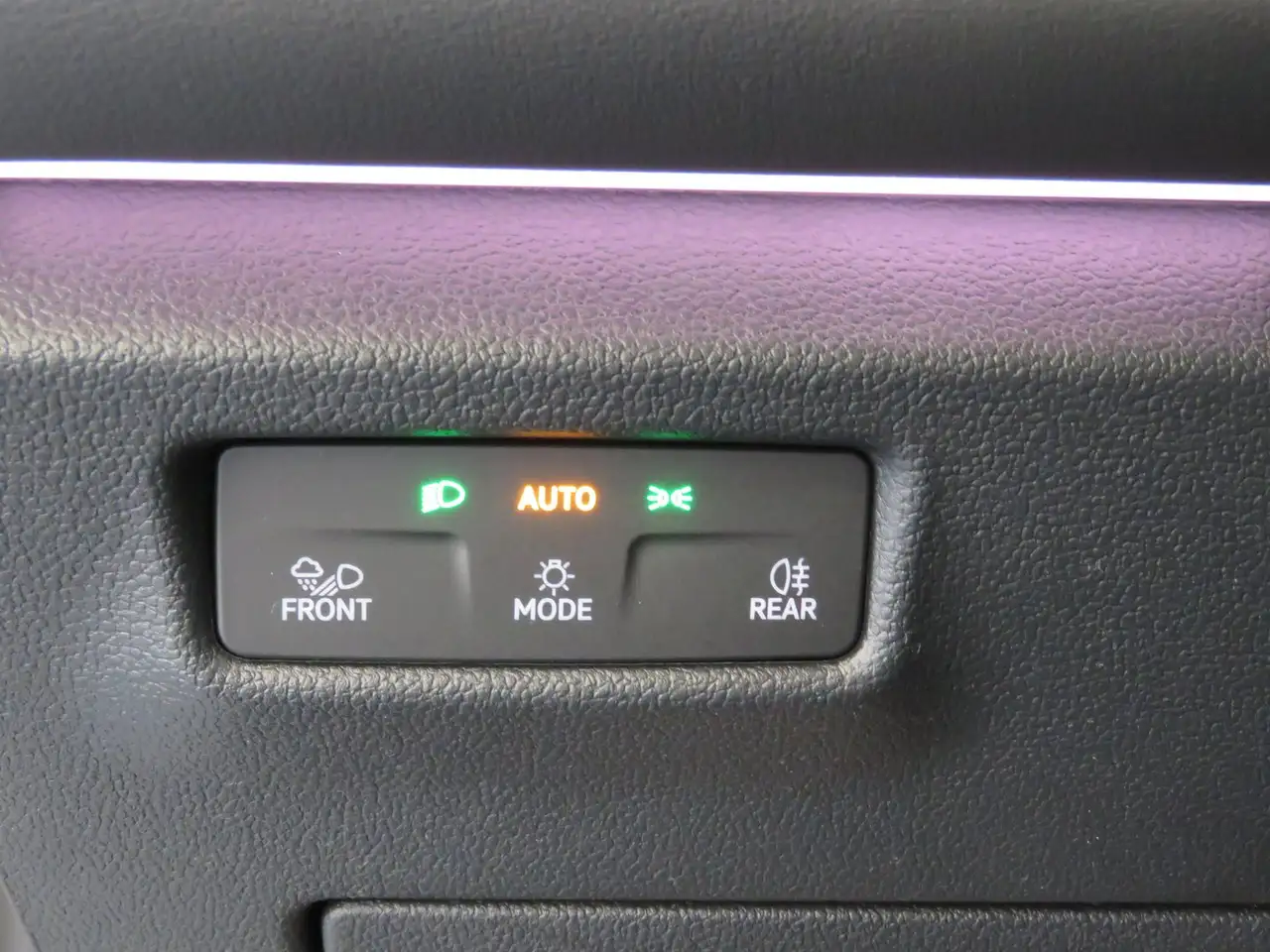 Volkswagen Tiguan Sport TDI DSG 8