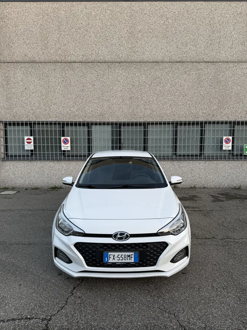 Hyundai i20 5p 1.2 mpi Tech 75cv - 2