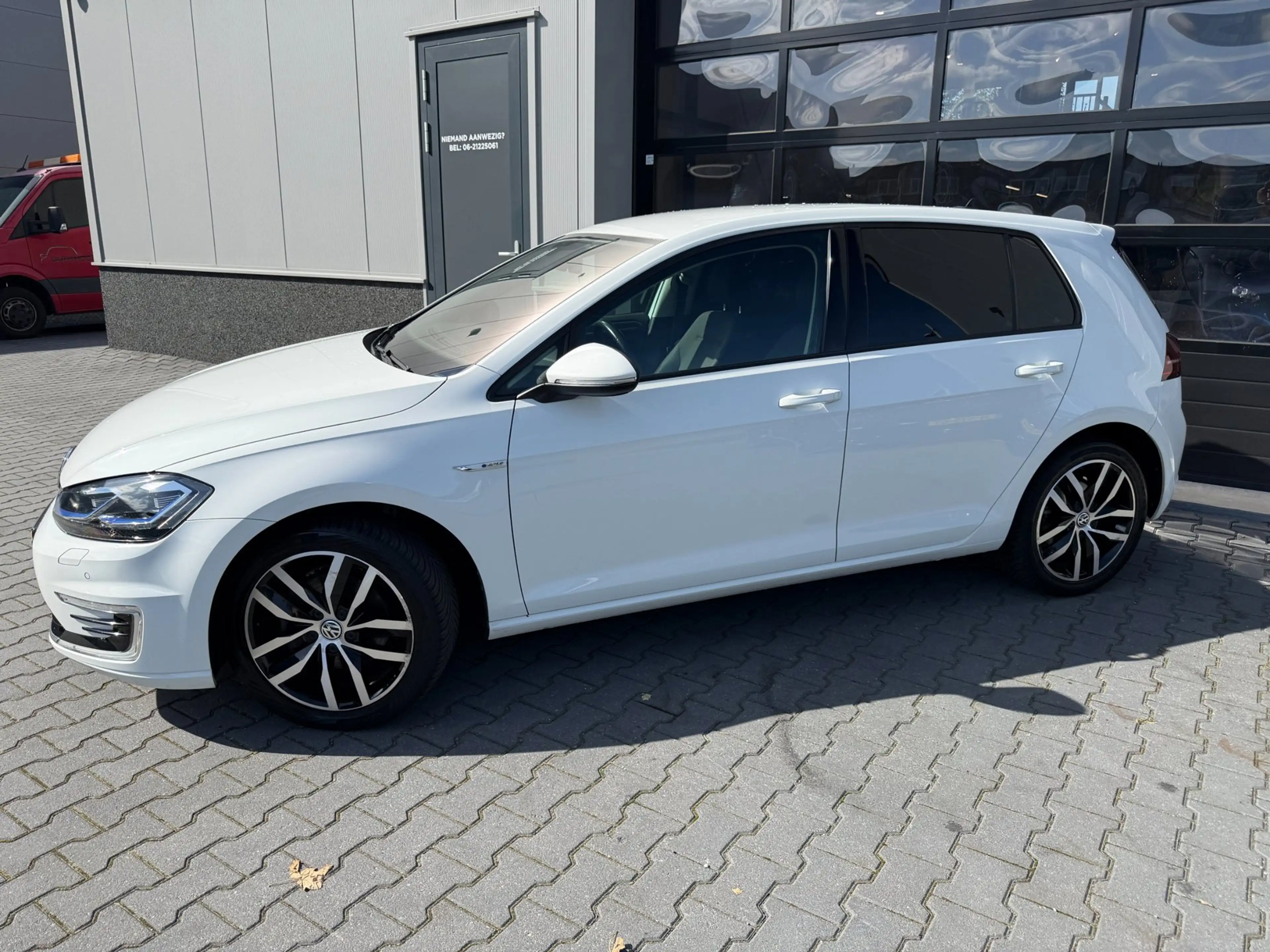 Volkswagen e-Golf E-Golf VOL optie's SOH 90,3% stoelverwarming — photo 2