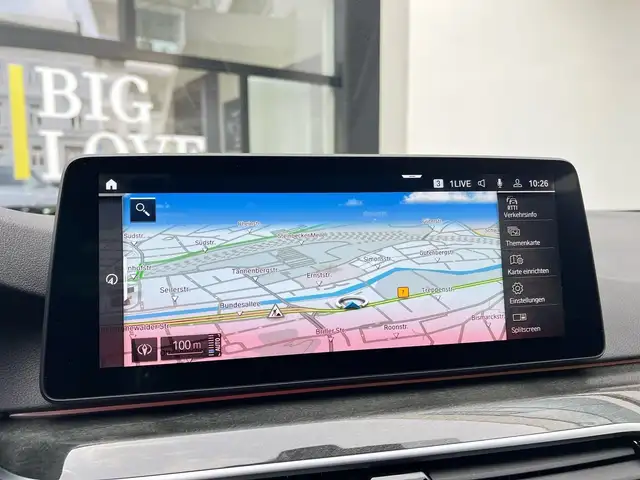 BMW 5 Series view 12