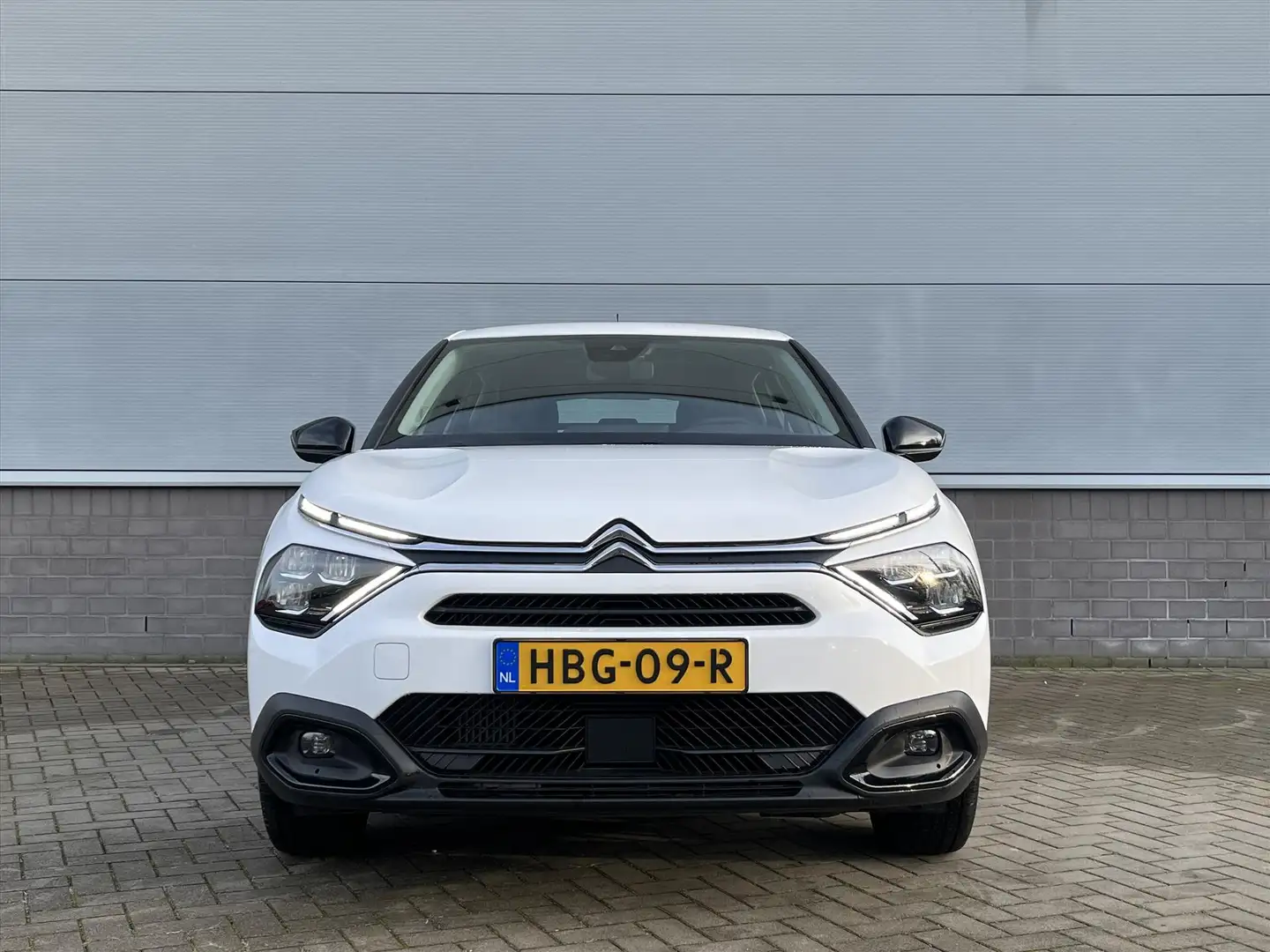 Citroen C4 1.2 130 pk automaat Feel Pack | Sensoren & Camera Weiß - 2