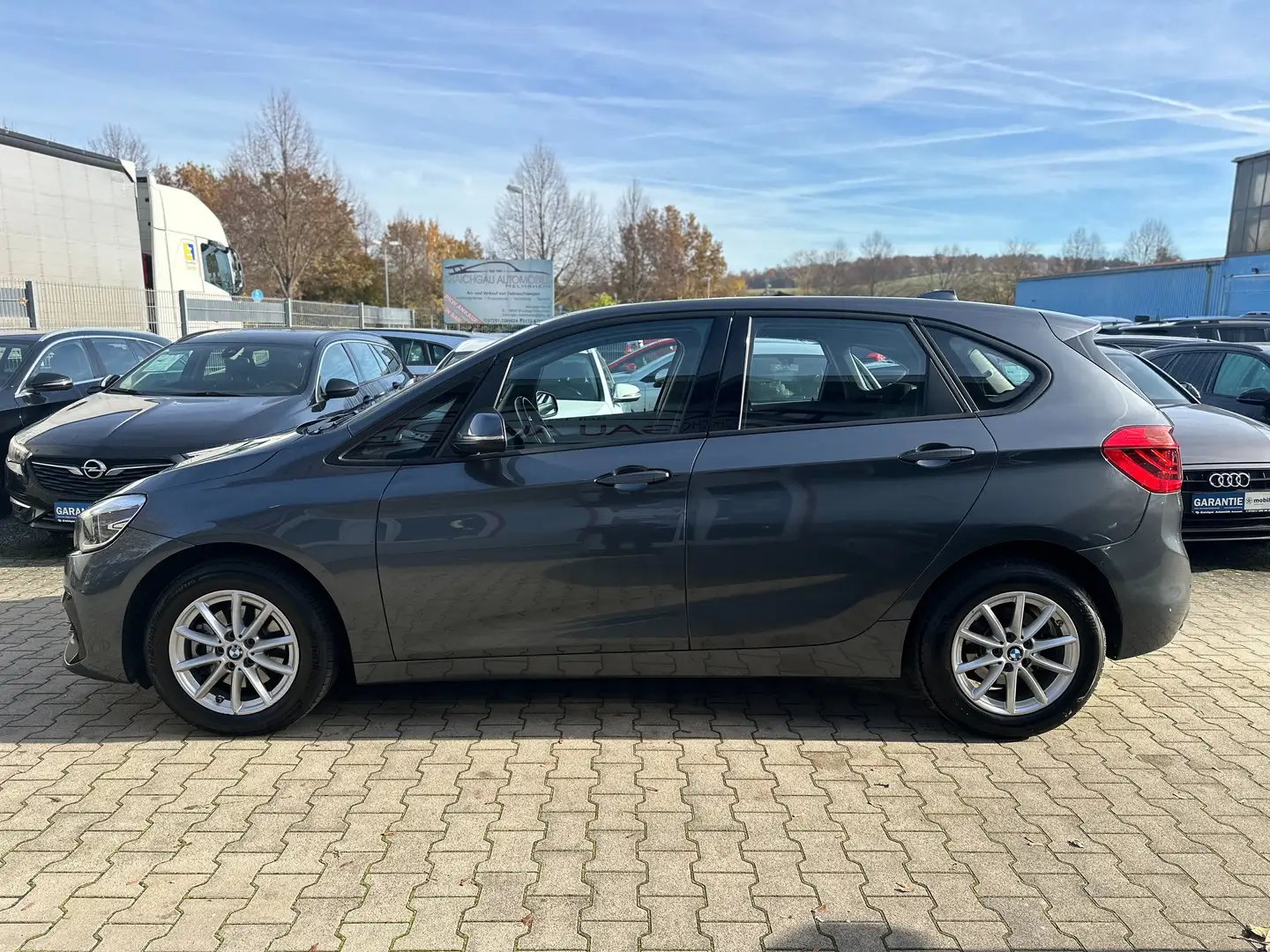 BMW 216 d Active Tourer*TüV Neu*Navi*LED*Sitzheiz*WR+SR Grau - 2