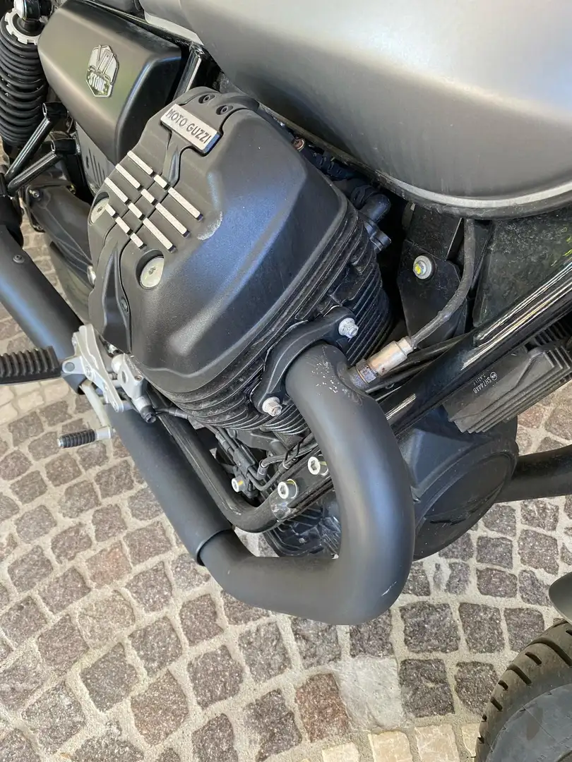 Moto Guzzi V 7 Gri - 2
