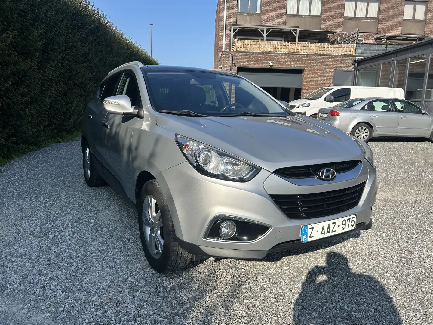 Hyundai iX35 2.0i 2WD Lounge/ GARANTIE 12MOIS/ CARPASS/ CT Grau - 1