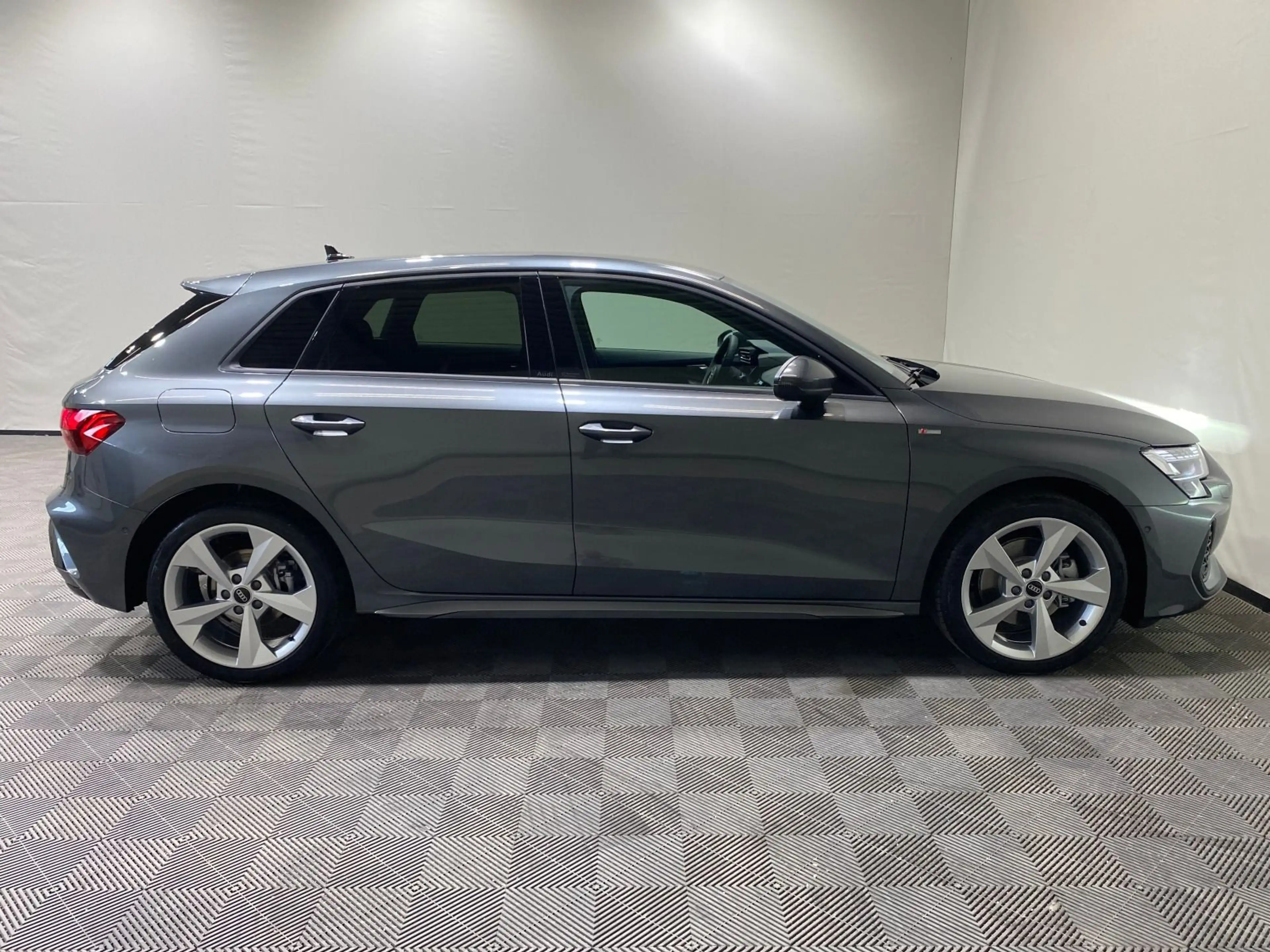 Audi A3 S line TFSI quattro S tronic | NAVI — photo 14