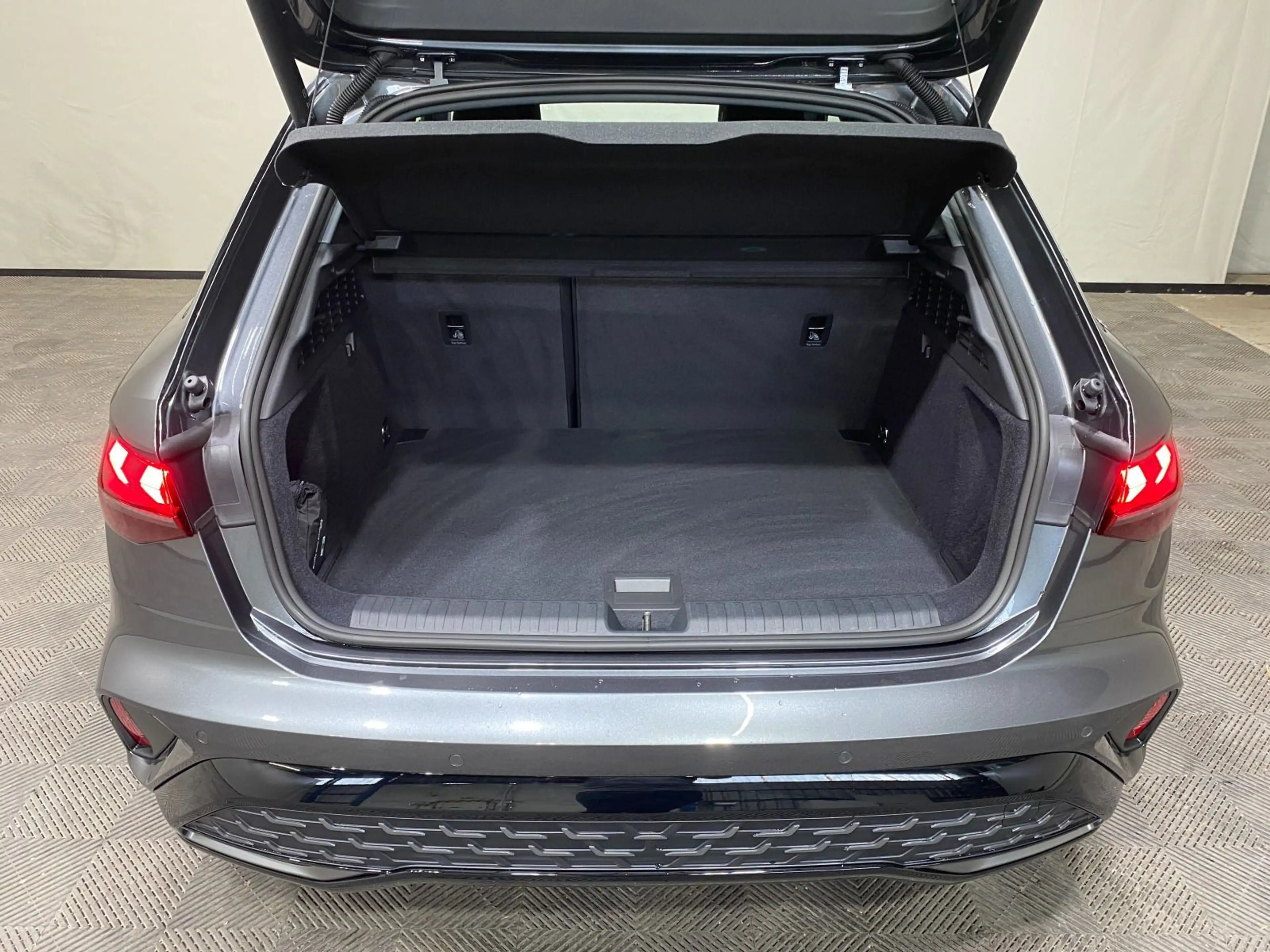 Audi A3 S line TFSI quattro S tronic | NAVI — photo 11