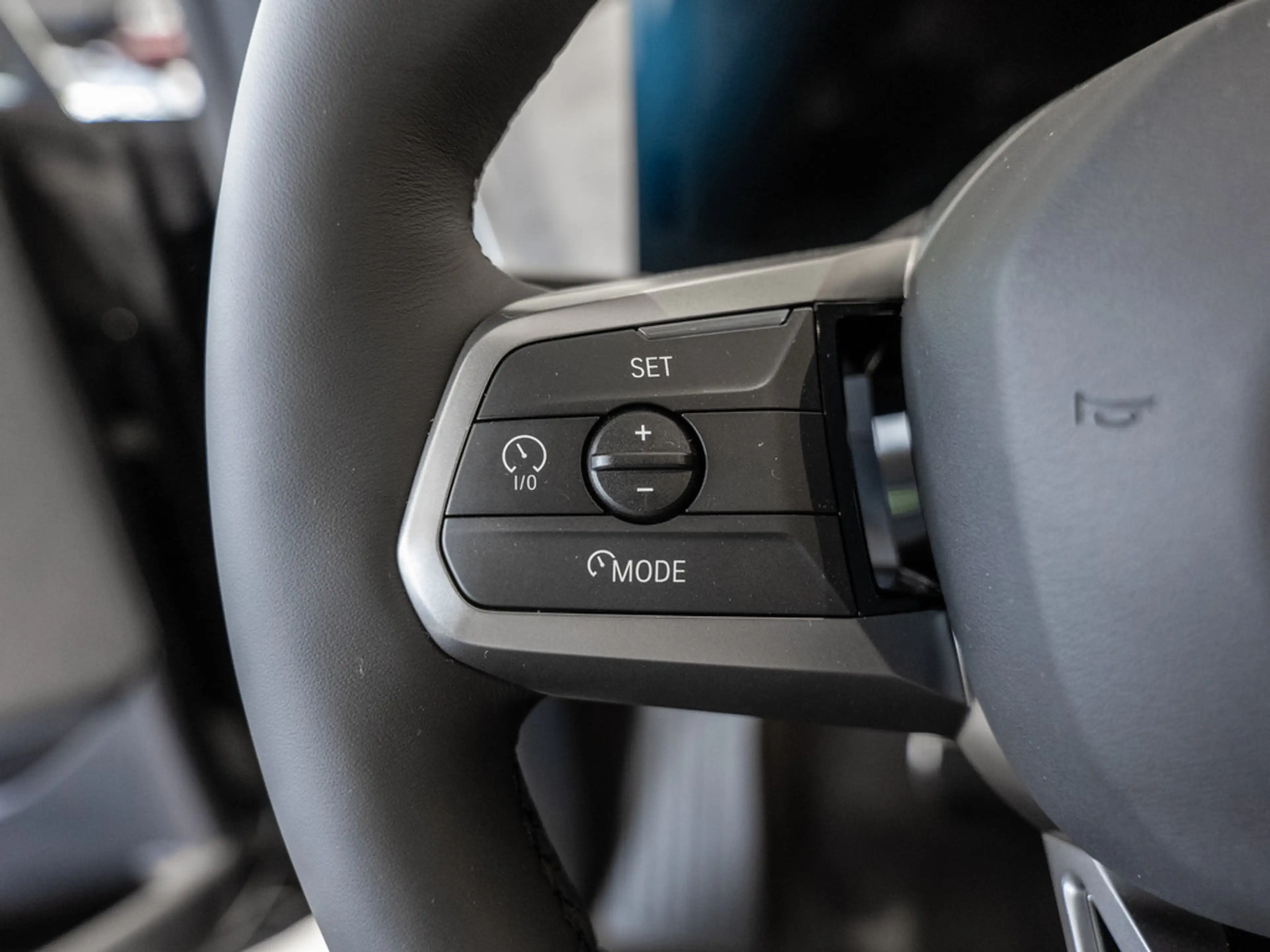 BMW iX xDrive60 M-Sport Pro FACEL. 360° PANO LED — photo 13