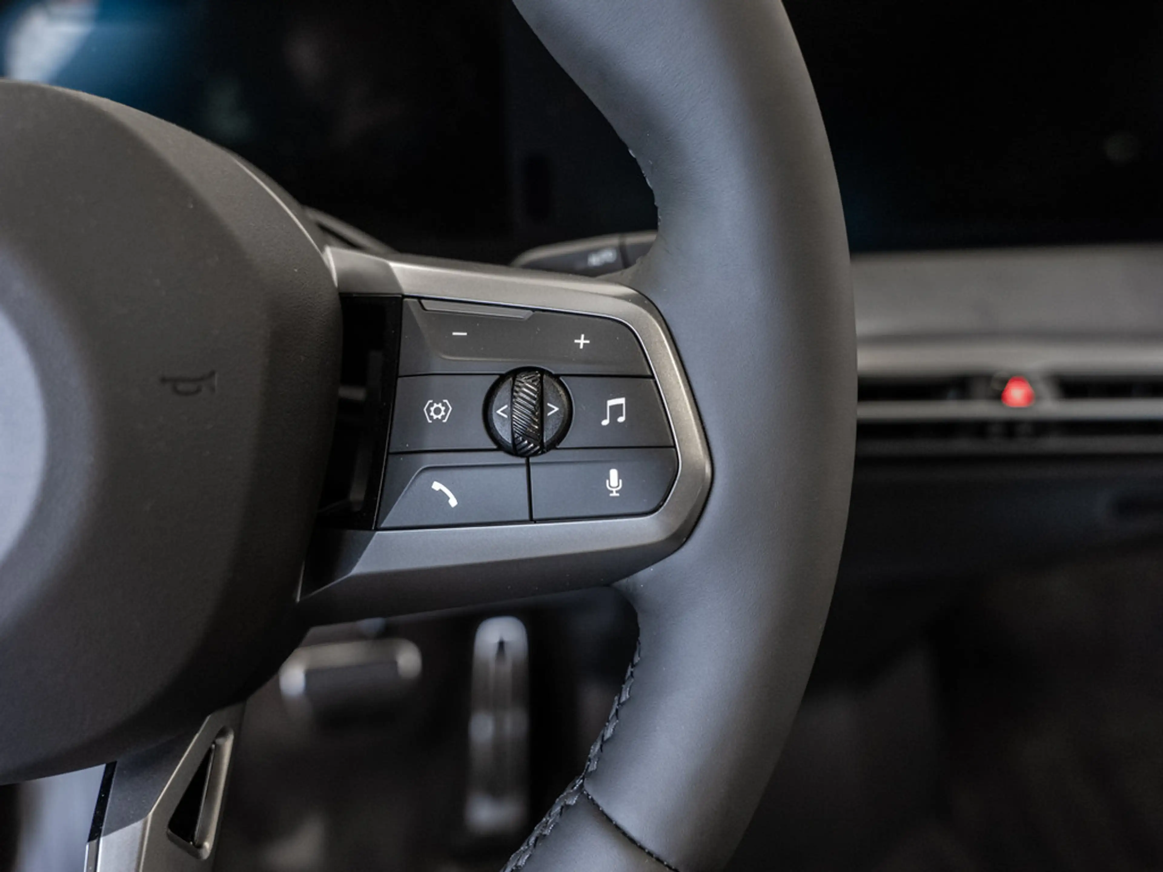 BMW iX xDrive60 M-Sport Pro FACEL. 360° PANO LED — photo 12