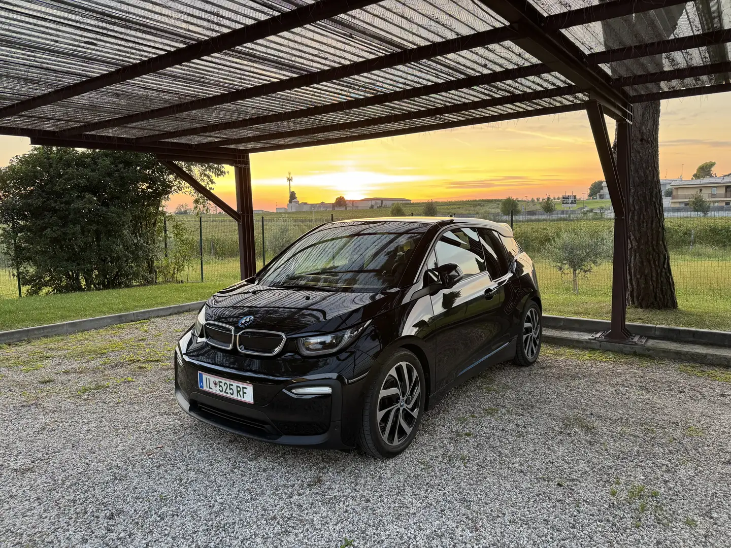 BMW i3 (120 Ah) - 1