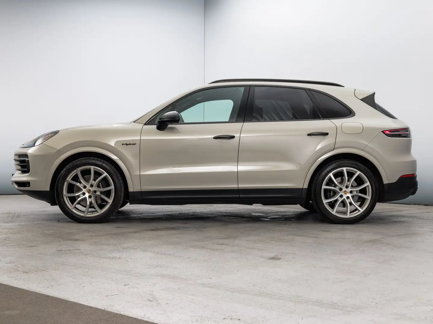 Porsche Cayenne E-Hybrid III Braun - 2