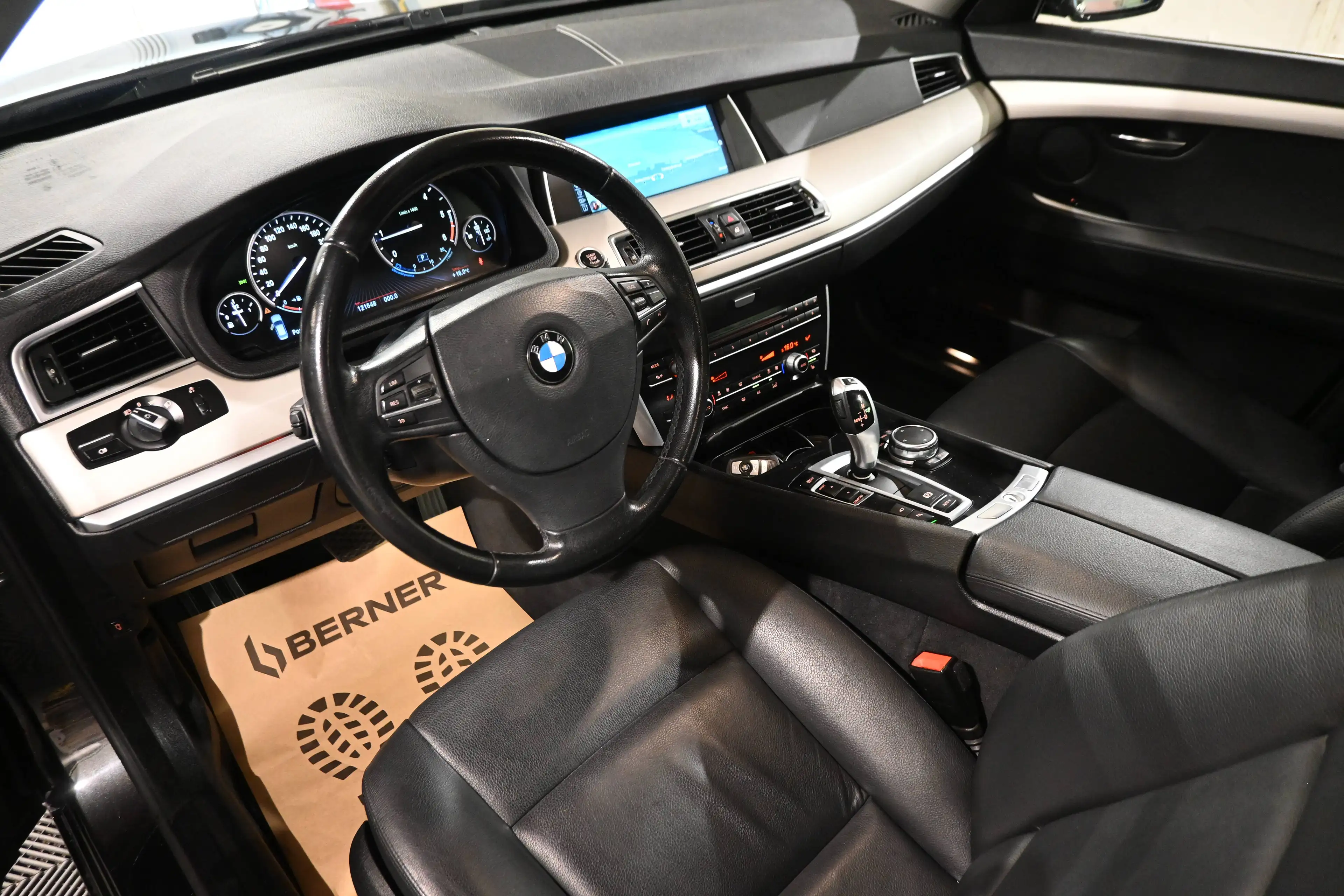 BMW 520 520 GT 520da GT / EURO 6b / CAMERA 360 / CUIR / GPS NAVIGATION / XENON / PDC !! — photo 13