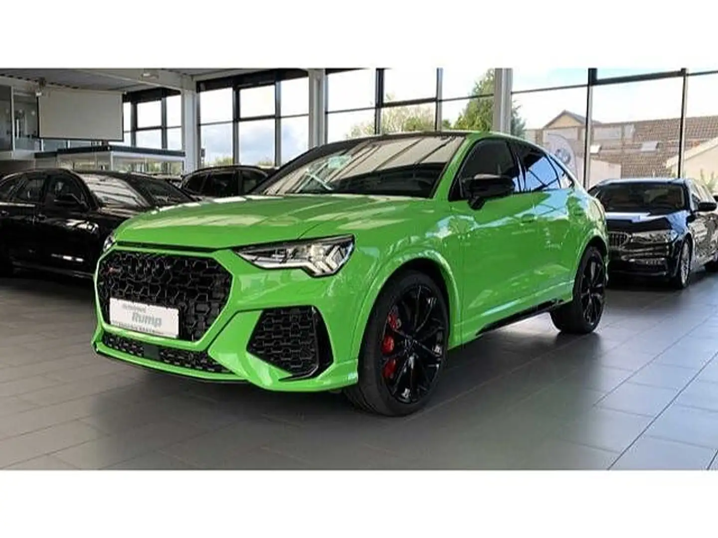Audi RS Q3 2.5TFSI quattro Sonos/360/8fach Grün - 1