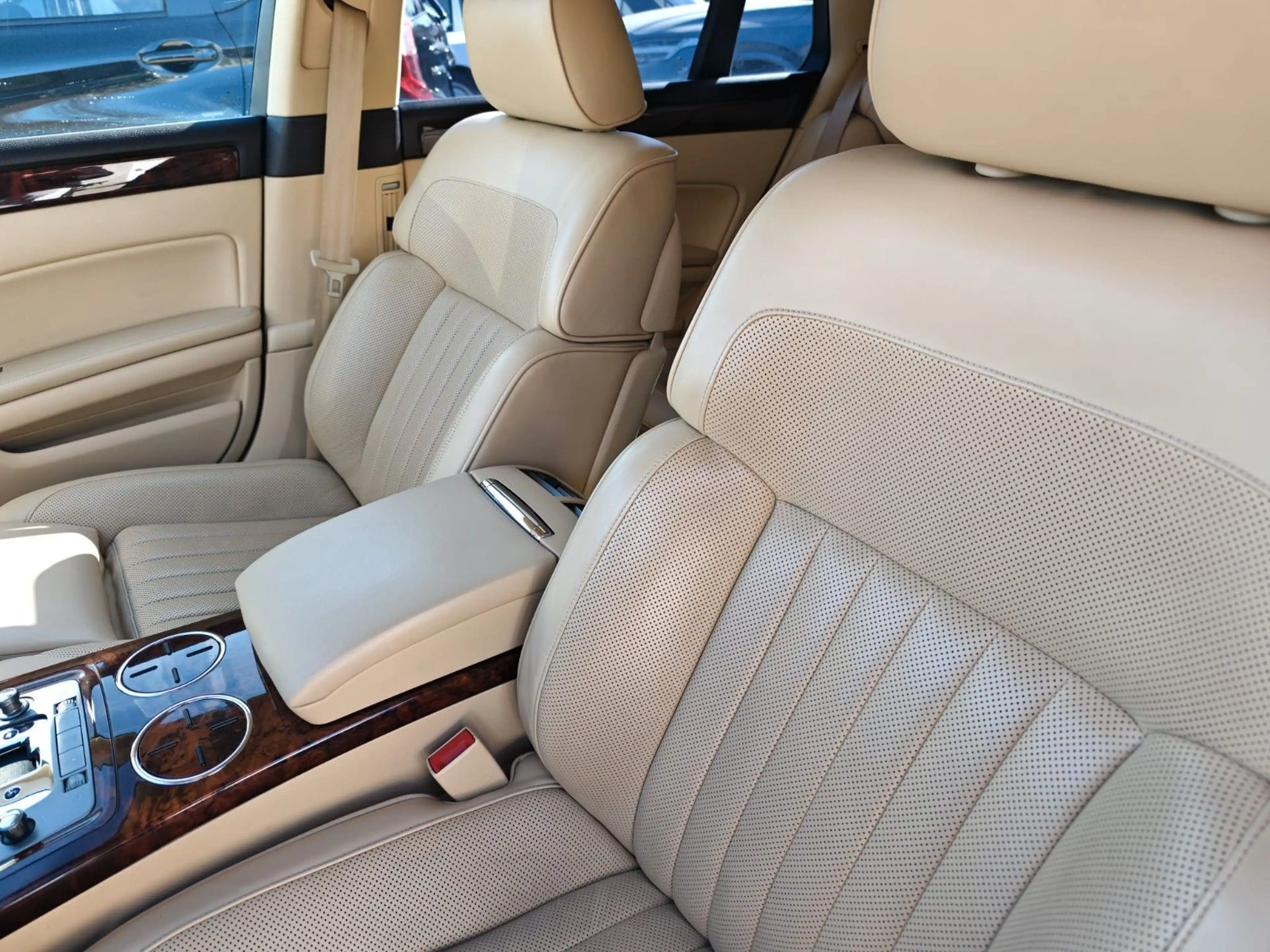 Volkswagen Phaeton V6 TDI 5-Sitzer 4Motion VOLLAUSTATUNG — photo 9
