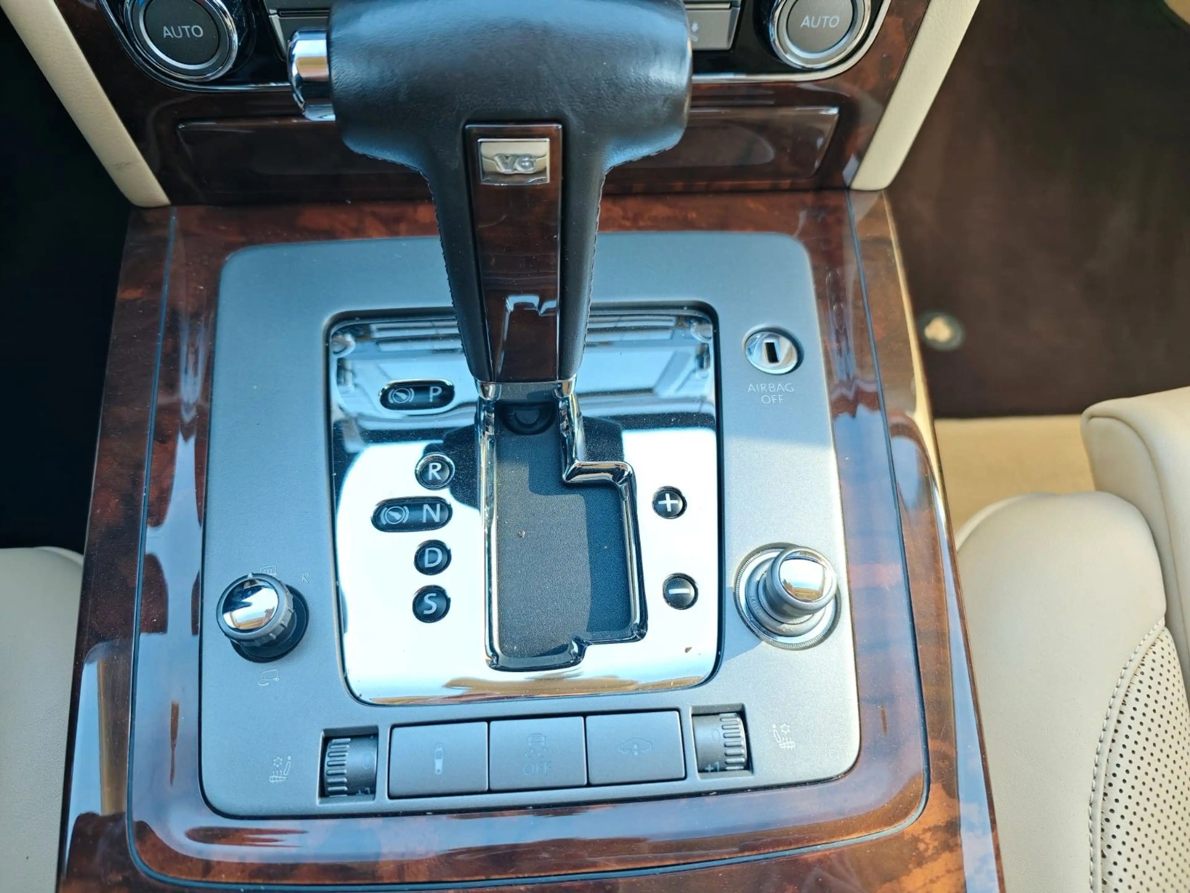 Volkswagen Phaeton V6 TDI 5-Sitzer 4Motion VOLLAUSTATUNG — photo 10