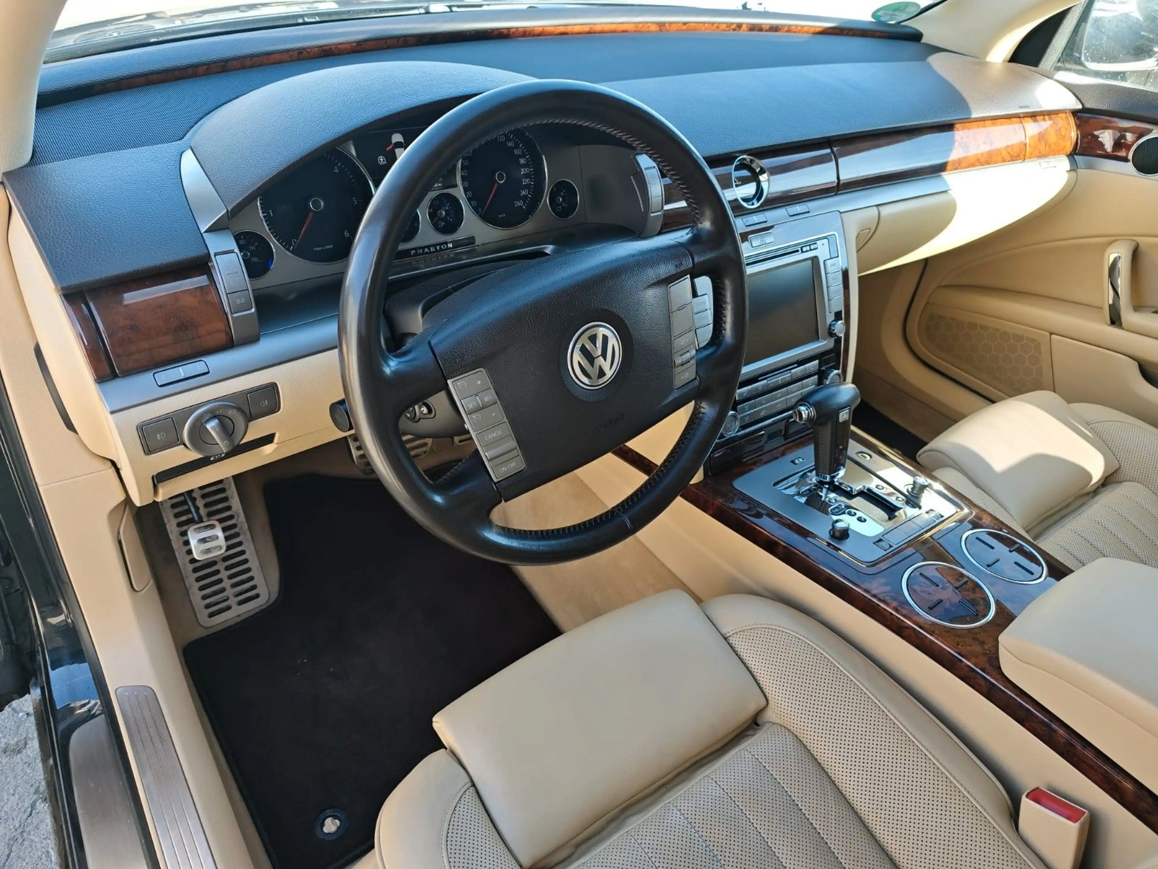 Volkswagen Phaeton V6 TDI 5-Sitzer 4Motion VOLLAUSTATUNG — photo 7