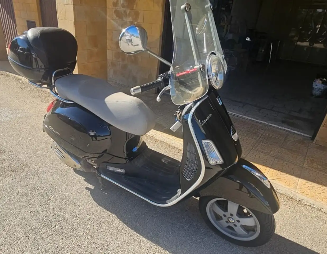 Piaggio GTS 250
