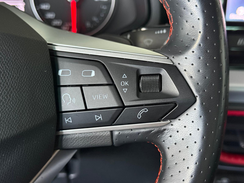 SEAT Arona 1.0 TSI FR DSG LED R.Kamera ACC — photo 15