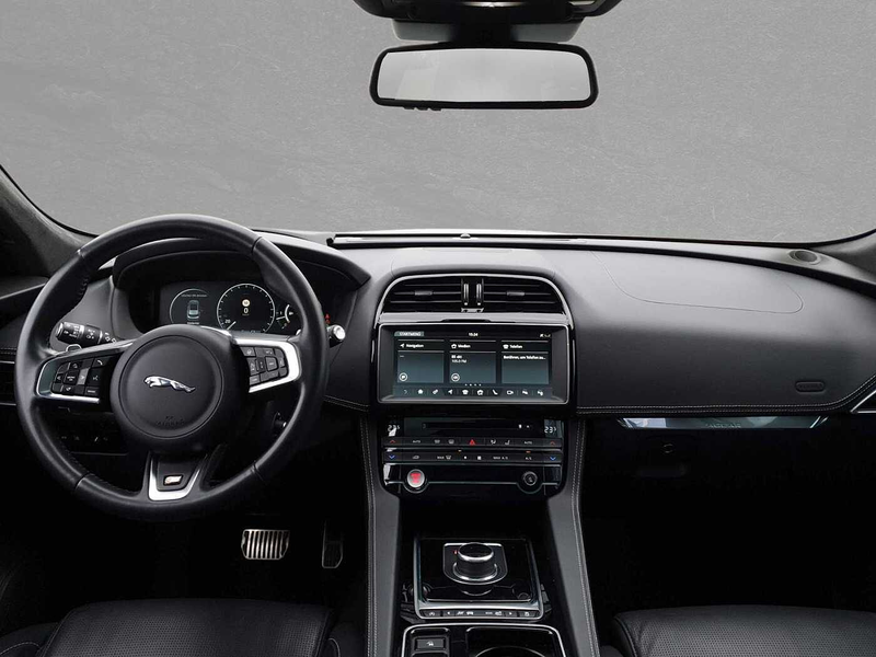 Jaguar F-Pace 30d AWD S — photo 4