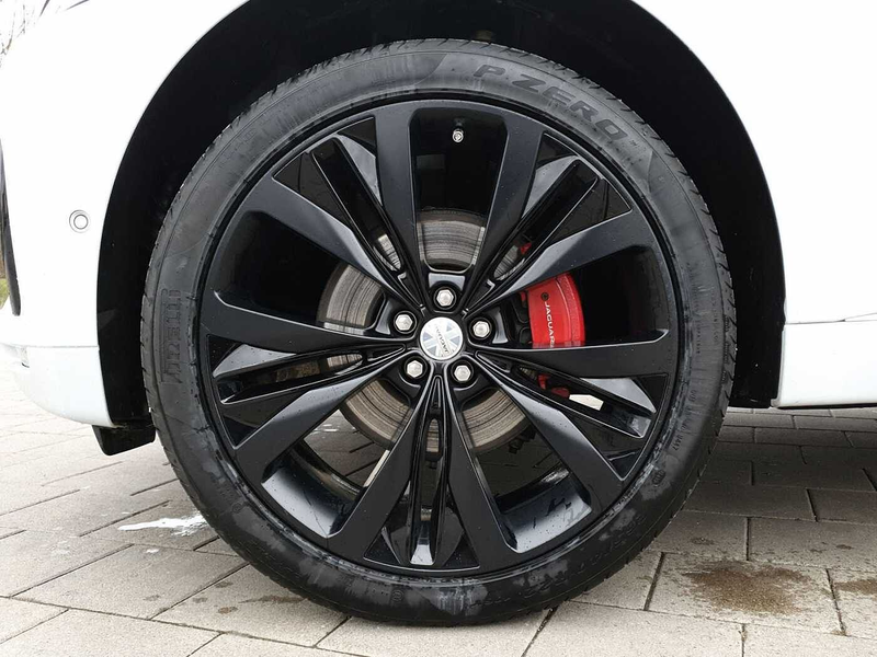 Jaguar F-Pace 30d AWD S — photo 9