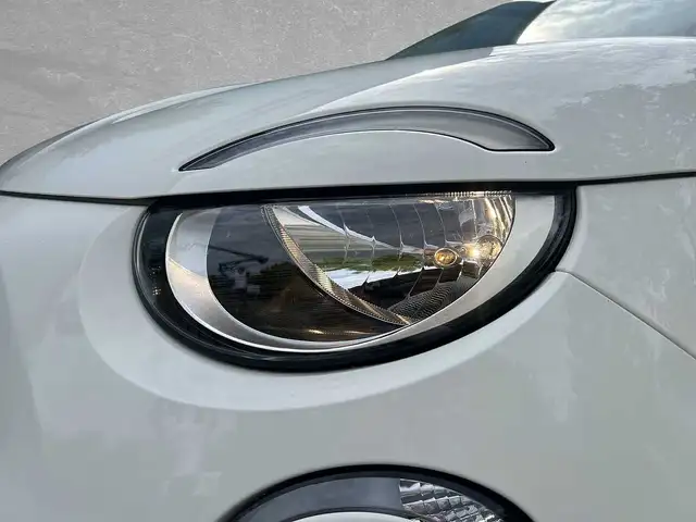 Fiat 500e view 13