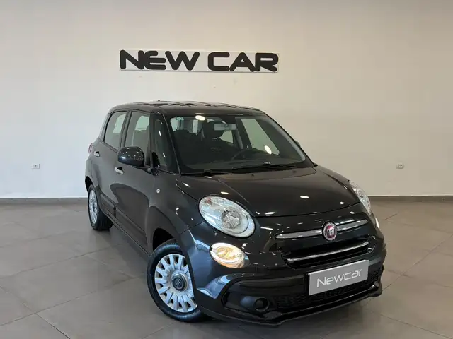 Fiat 500l view 2