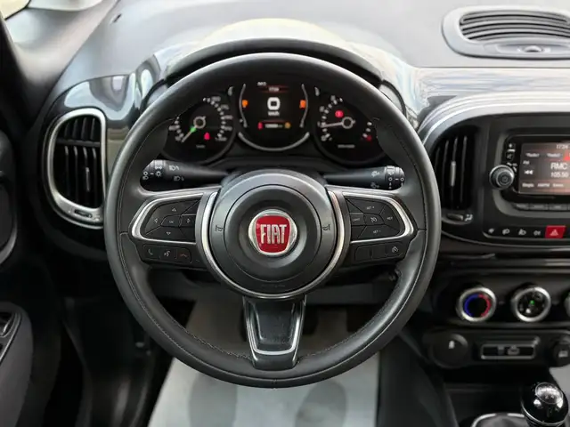 Fiat 500l view 11