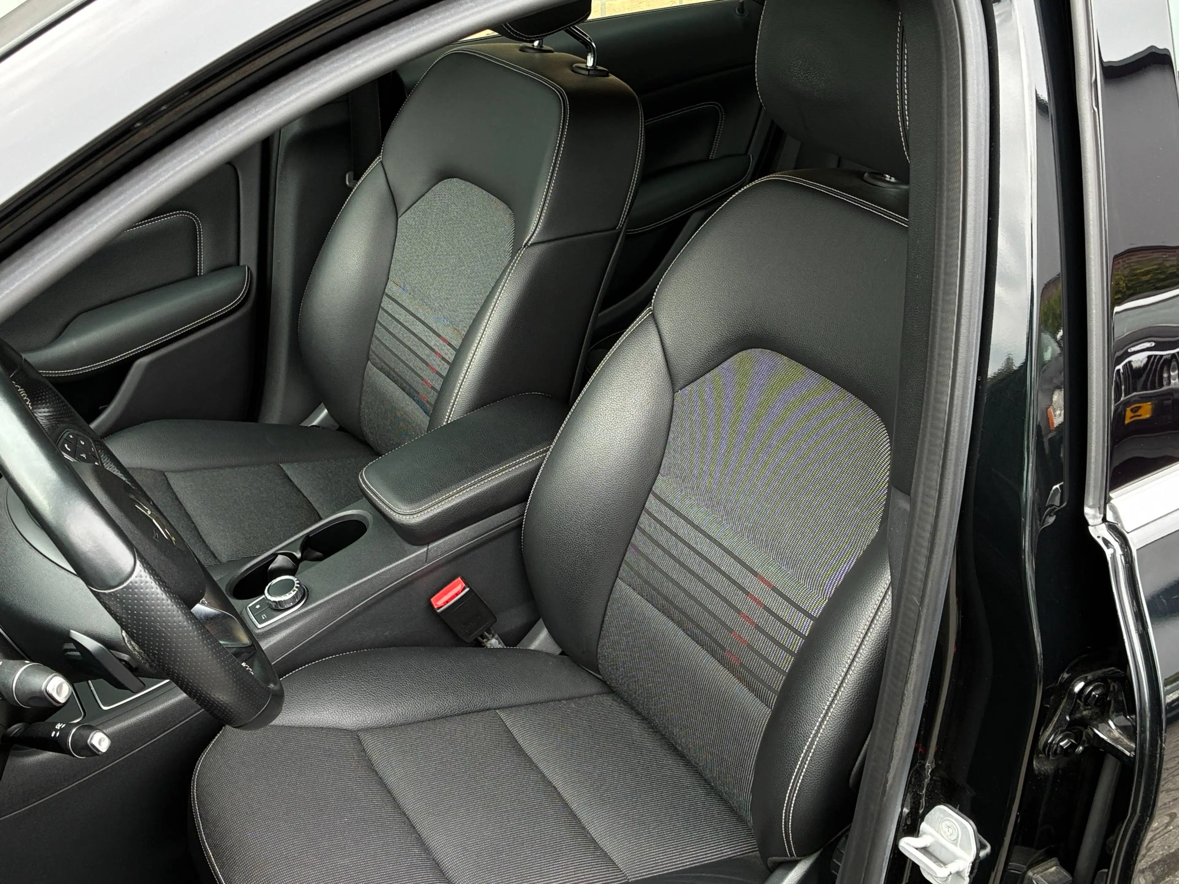 Mercedes-Benz B 180 180 Ambition Automaat Model 2015 — photo 13