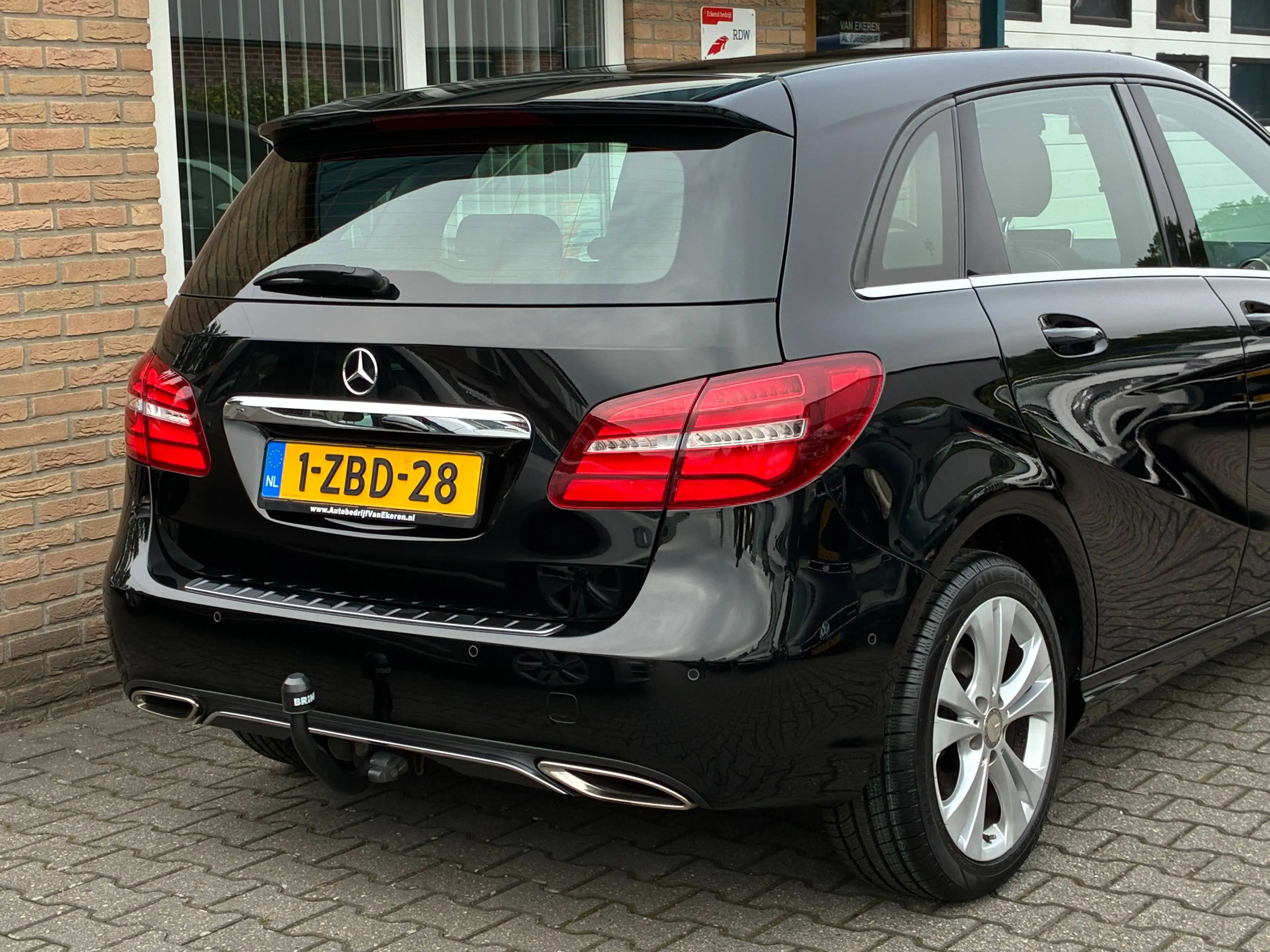 Mercedes-Benz B 180 180 Ambition Automaat Model 2015 — photo 6