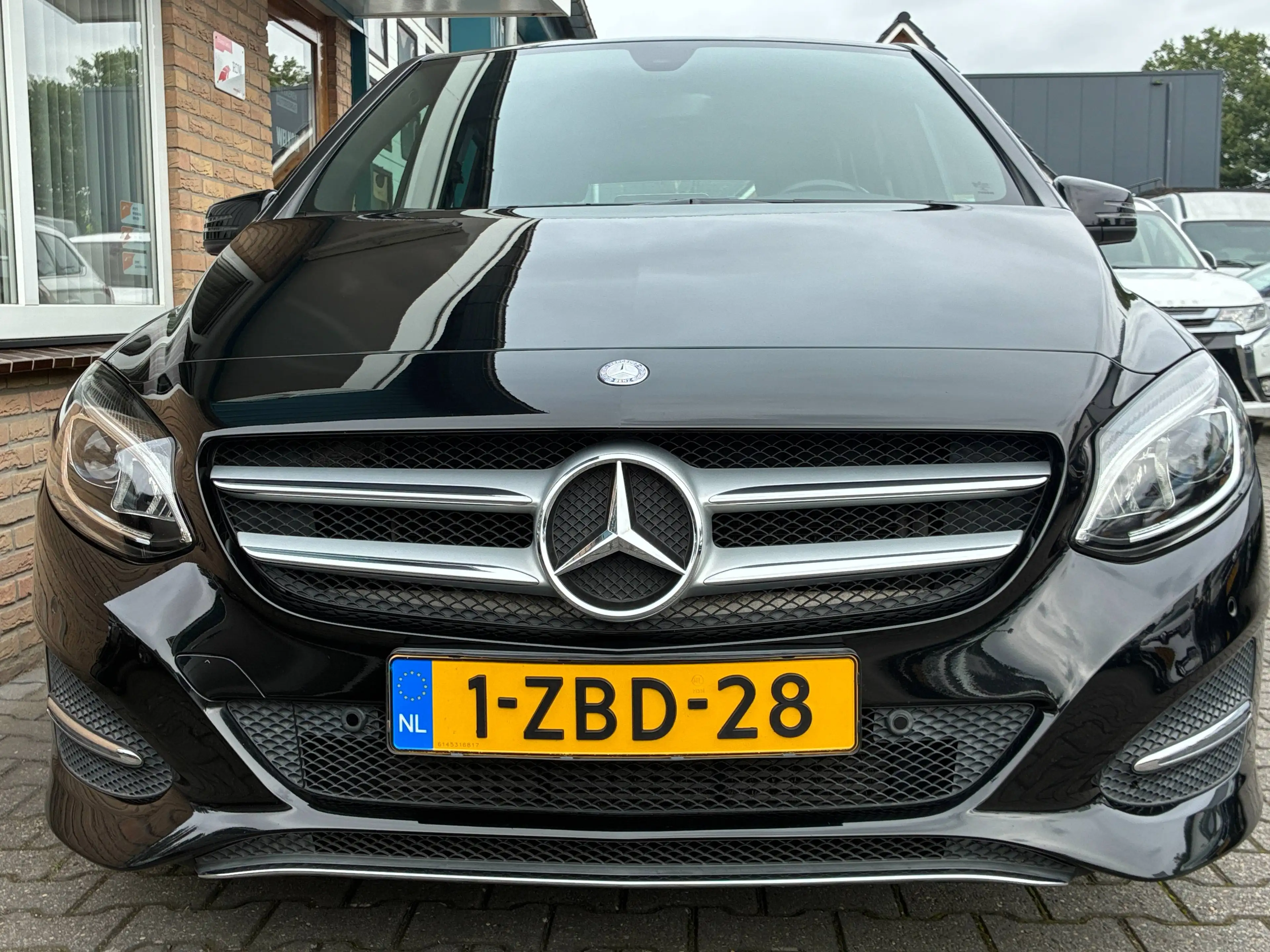 Mercedes-Benz B 180 180 Ambition Automaat Model 2015 — photo 10
