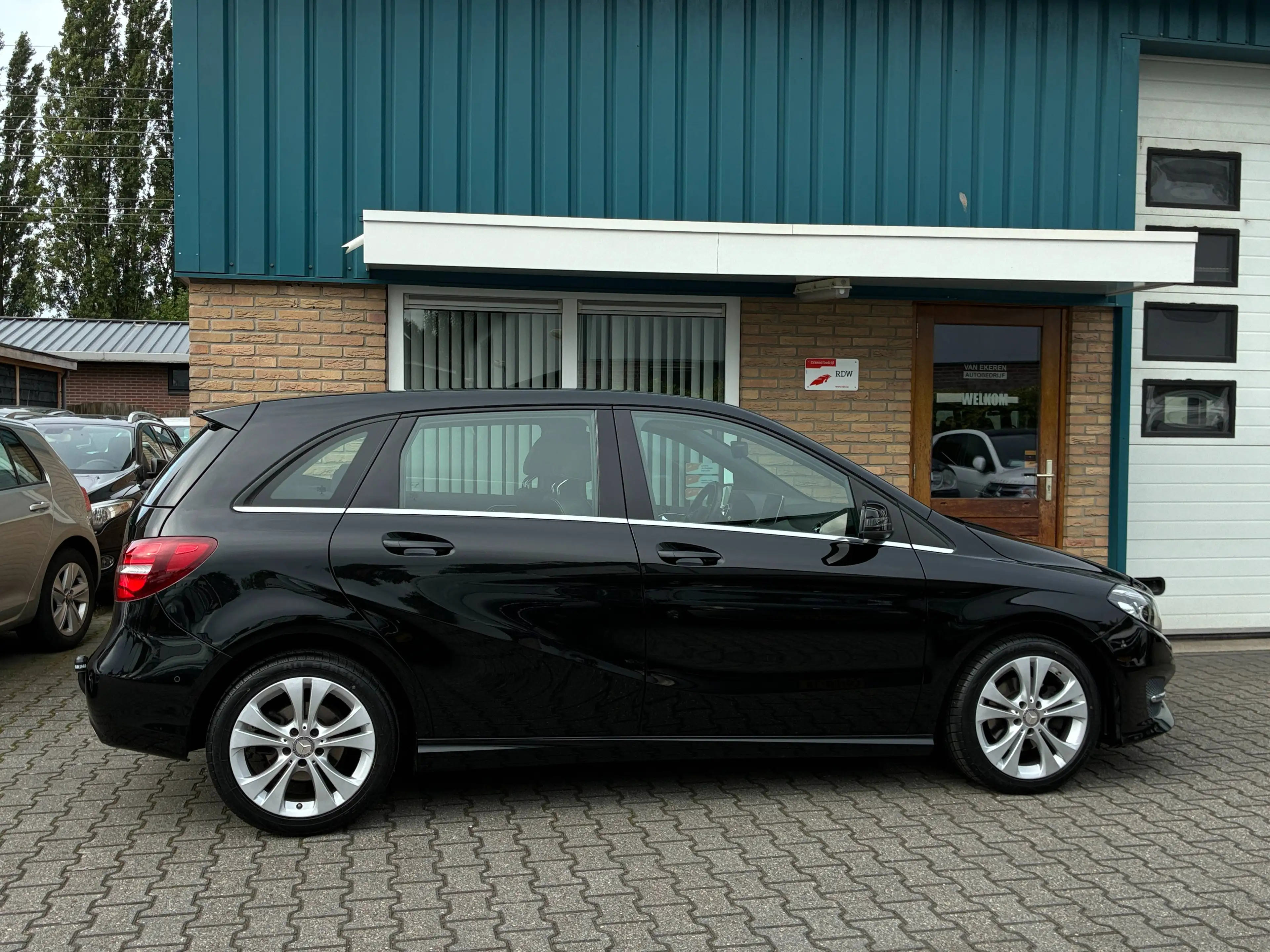 Mercedes-Benz B 180 180 Ambition Automaat Model 2015 — photo 7