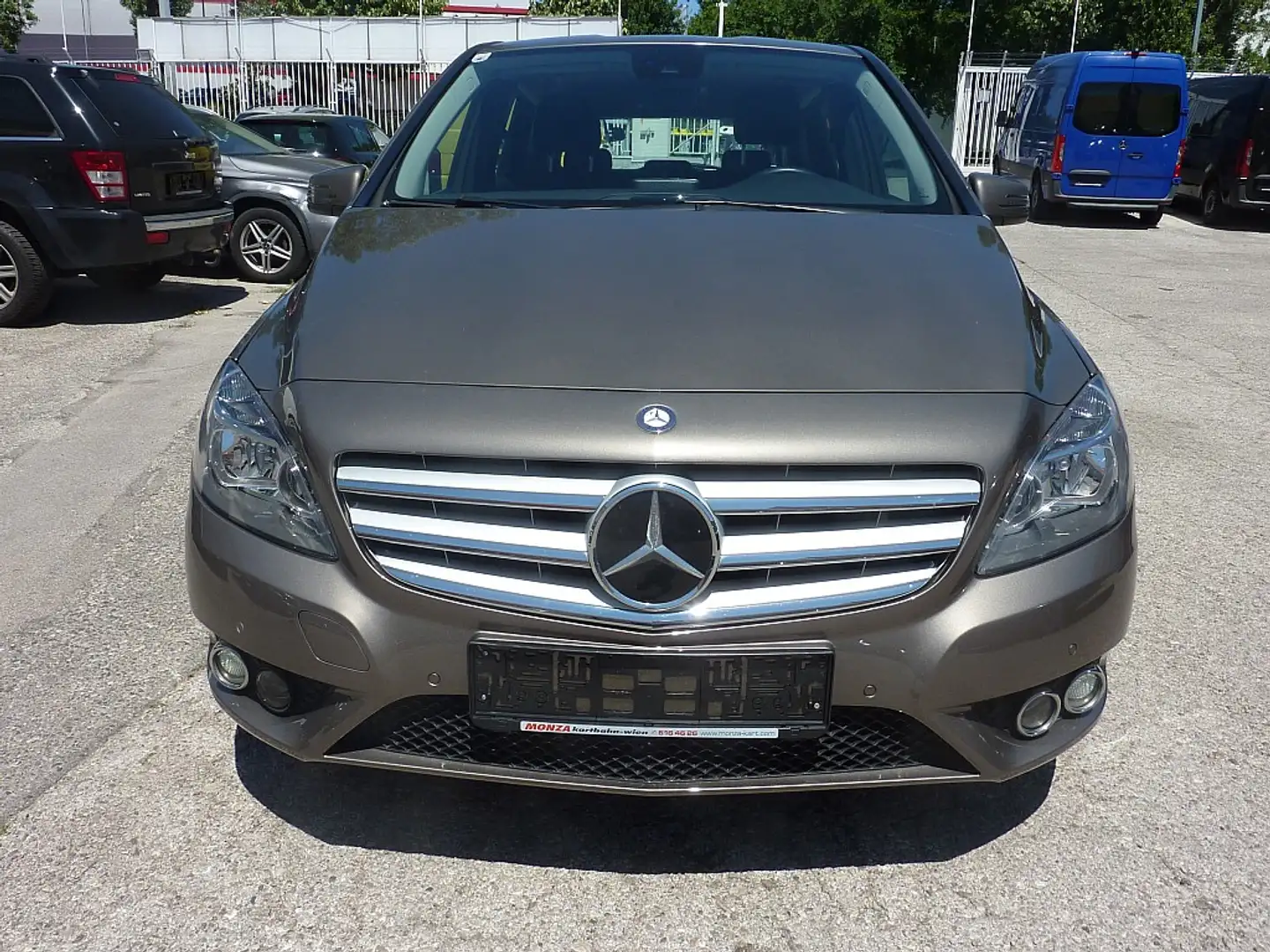 Mercedes-Benz B 200 CDI BlueEfficiency A-Edition DPF Grau - 2