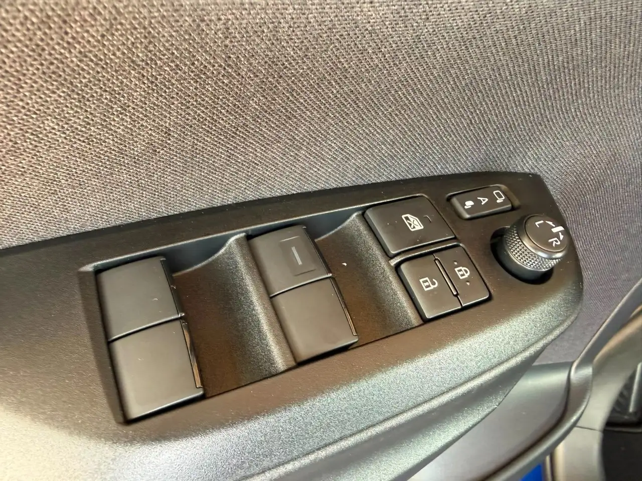 Toyota Yaris 2026 — фото 10