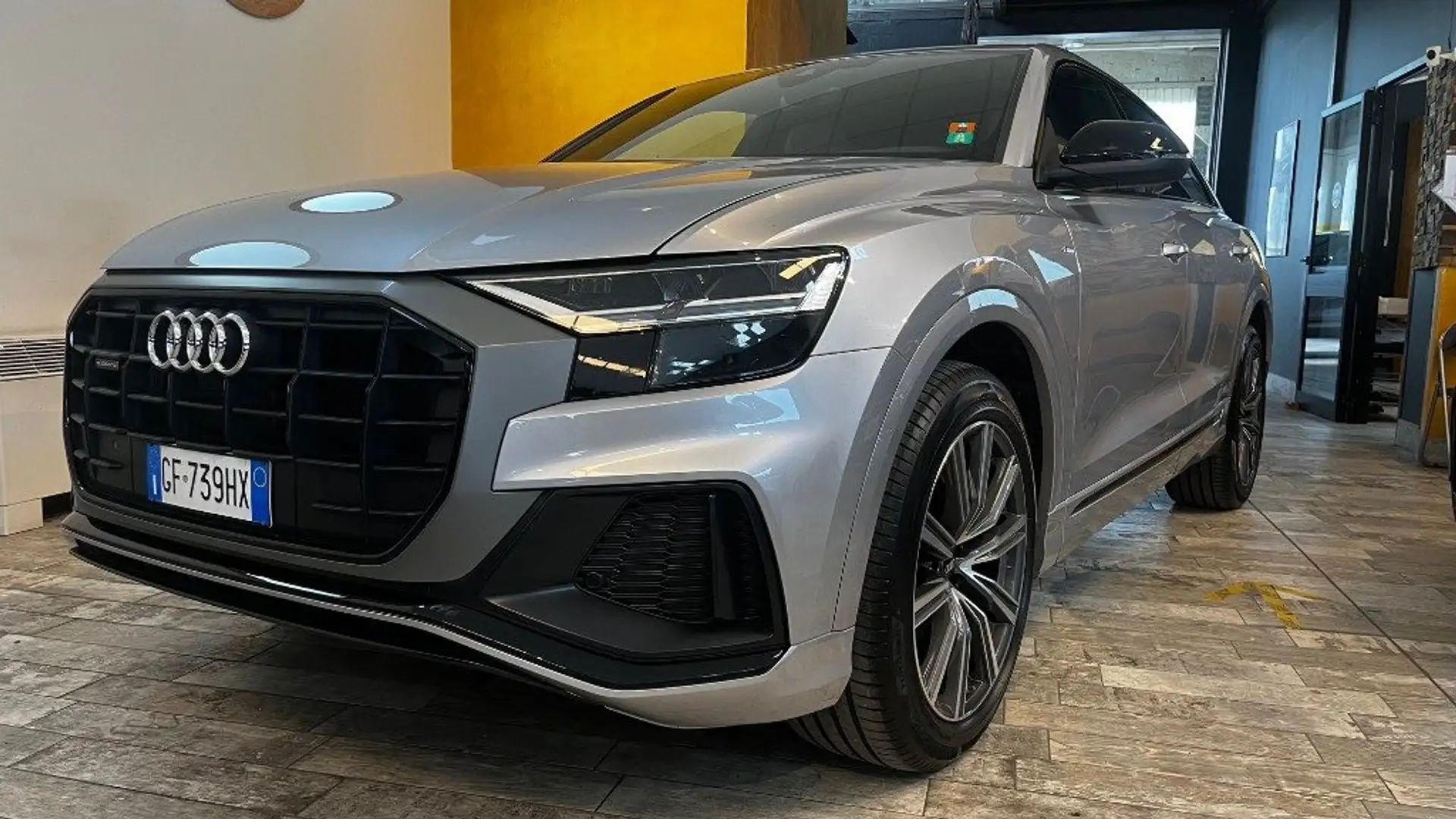 Audi Q8 50 TDI 286 CV quattro tiptronic S-LINE Grigio - 1