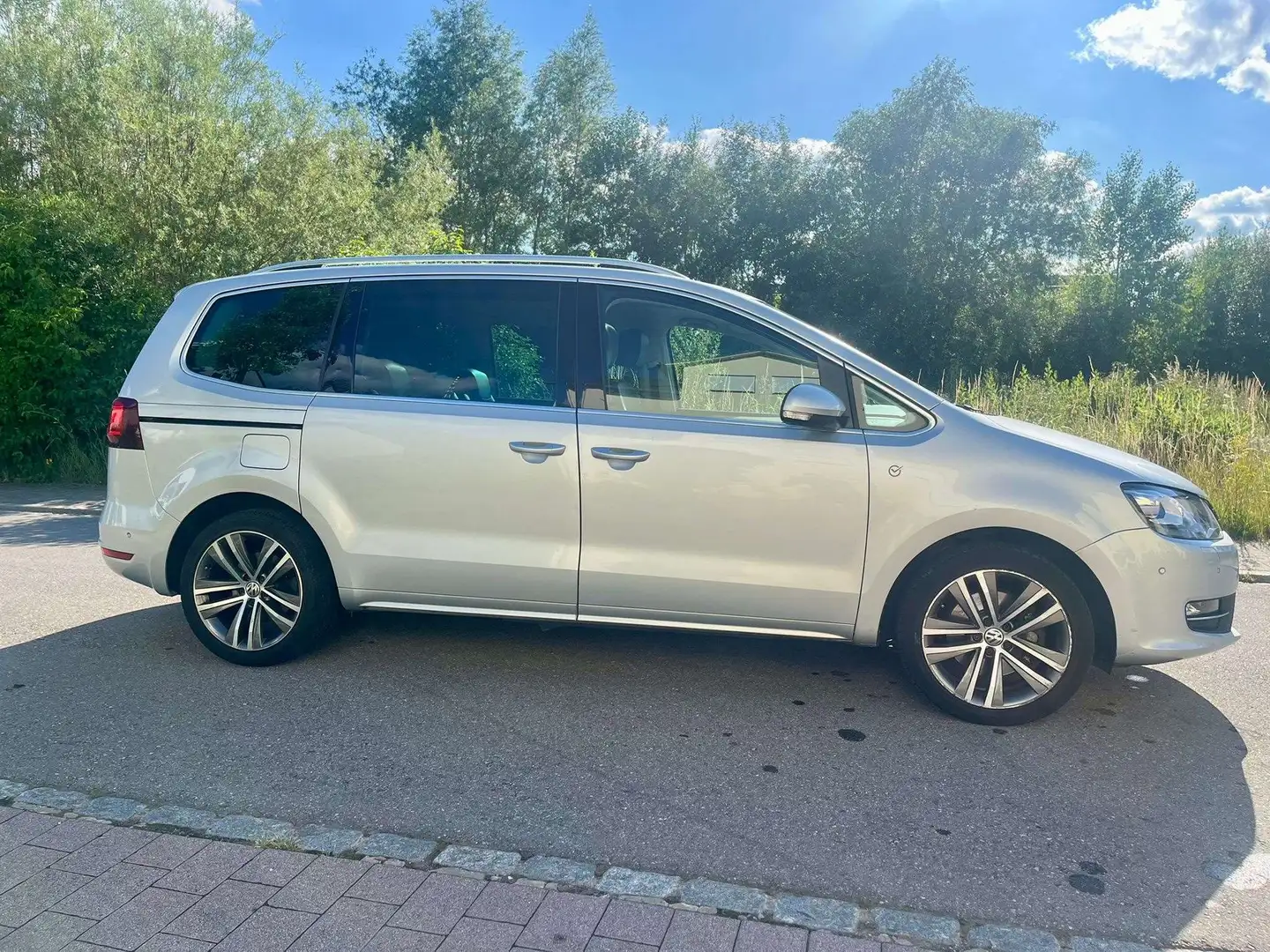 Volkswagen Sharan Highline BMT/Start-Stopp 7-Sitzer Gris - 2