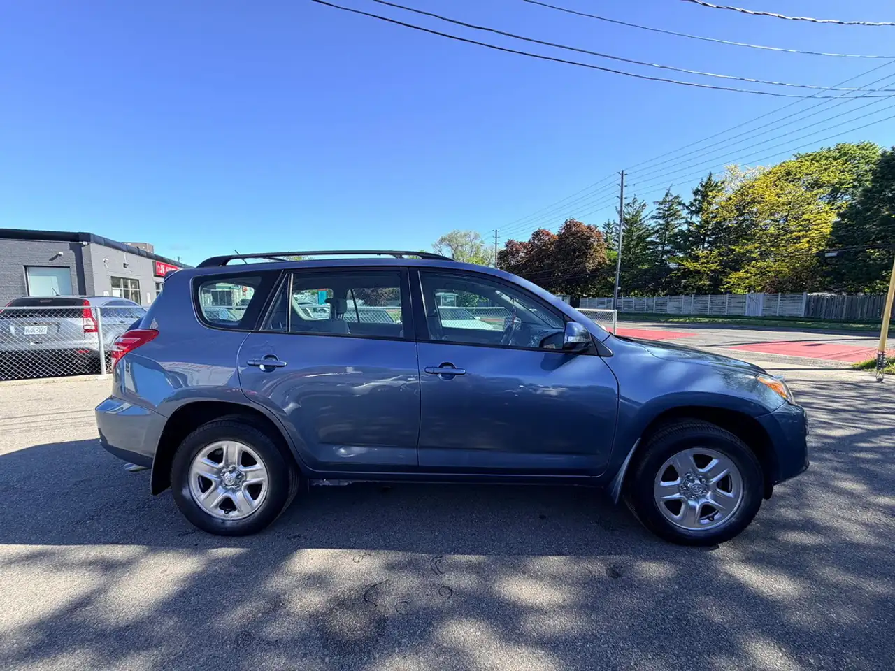 Toyota RAV 4 снимка Toyota RAV 4