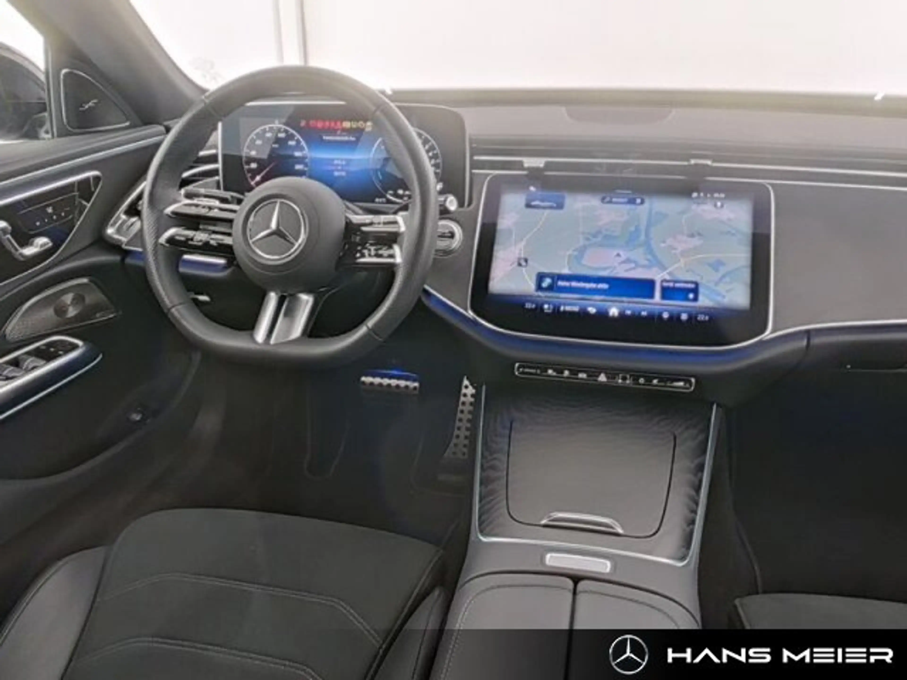 Mercedes-Benz E 400 E 400 e 4M AMG AHK Night Burmester Memory 360° — photo 7
