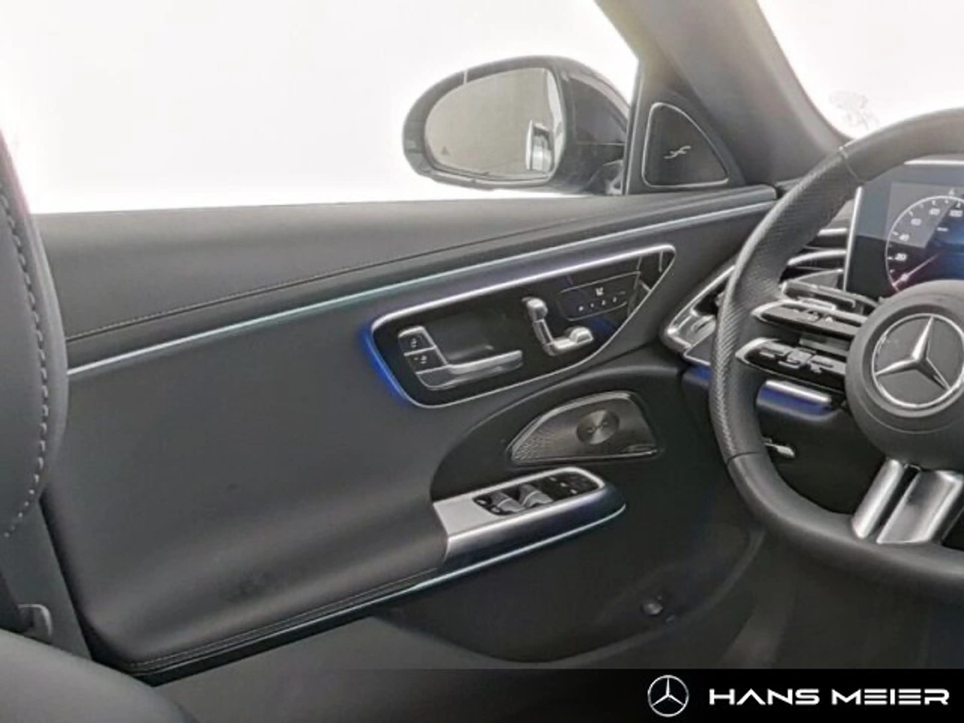 Mercedes-Benz E 400 E 400 e 4M AMG AHK Night Burmester Memory 360° — photo 9
