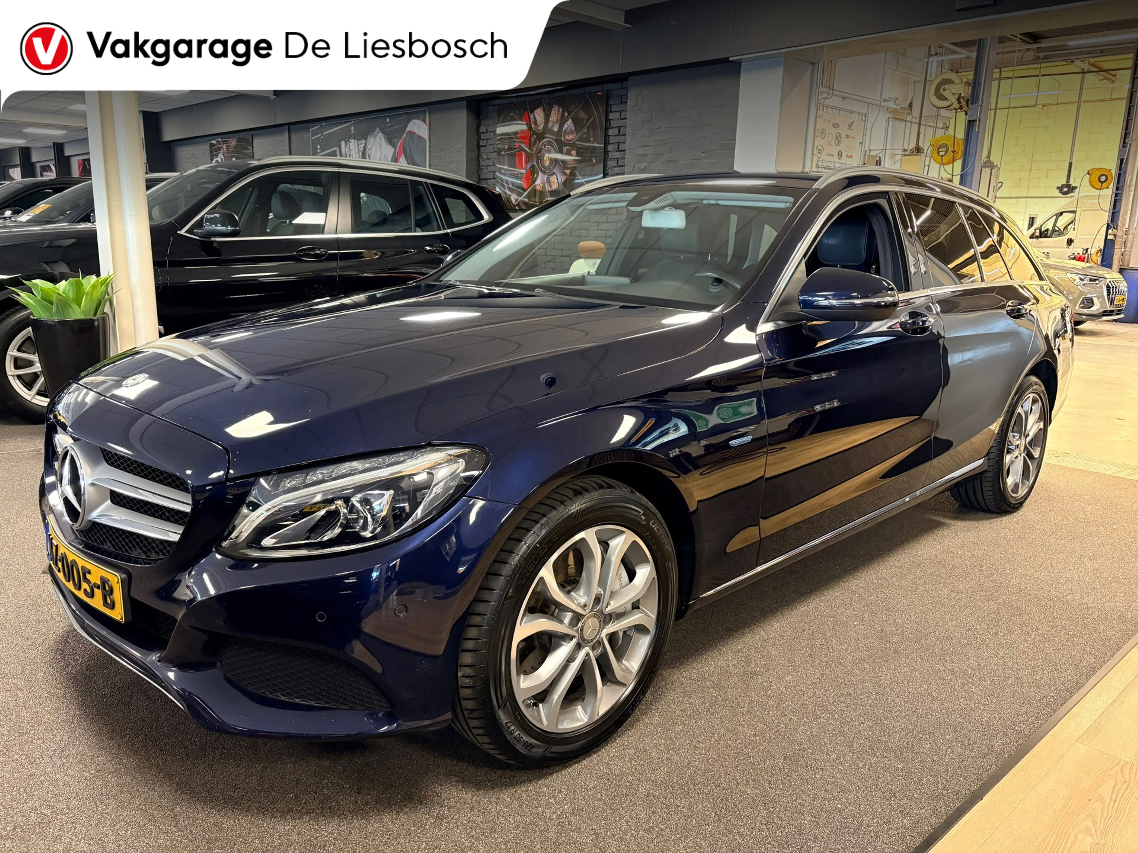 Mercedes-Benz C 350 Estate e Lease Edition / sfeer verlichting / camer — photo 2
