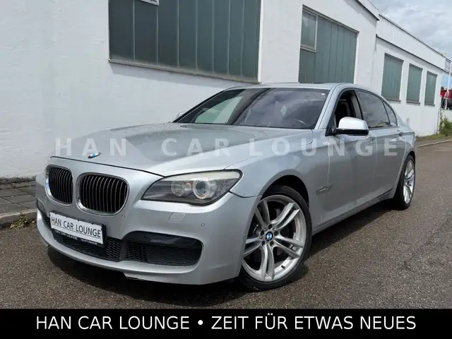 BMW 750 Li xDrive M-PAKET*LANG*KAMERA*