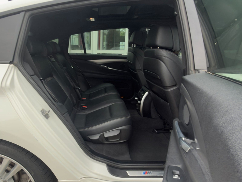 BMW 535 dxDr GT M SPORT SITZBEL+PANO+STNDH+HUD+360+20 — photo 30