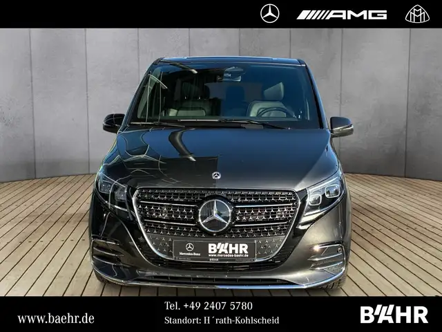 Mercedes-Benz V-Class view 7