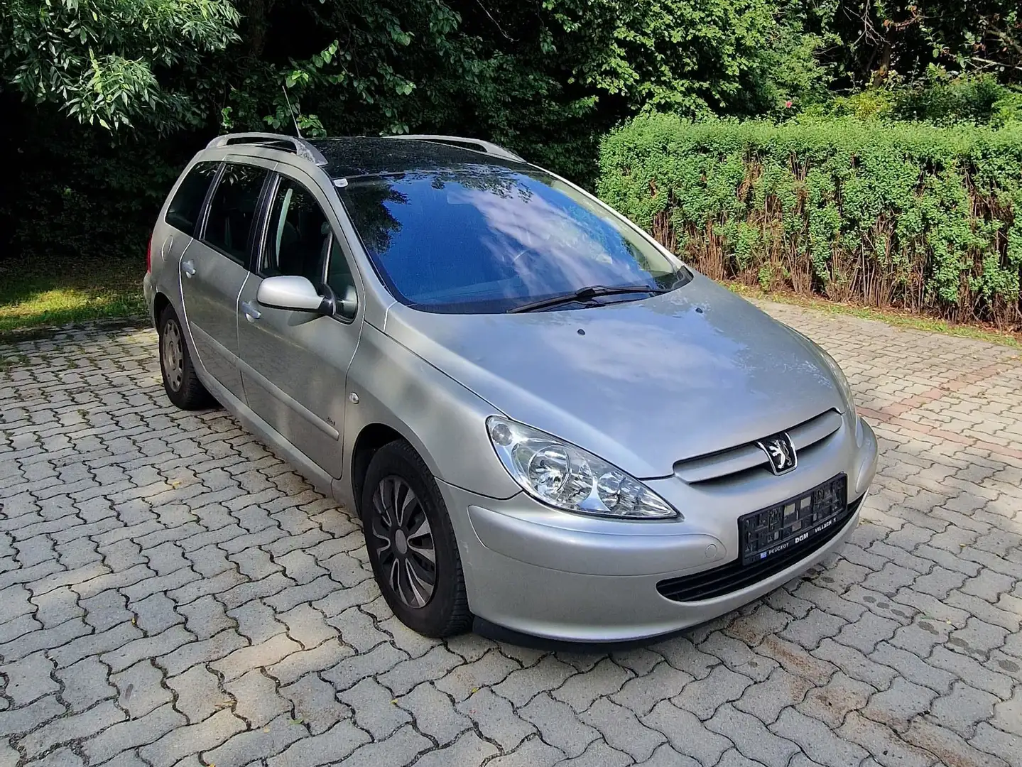 Peugeot 307 307 SW HDI 110 Grau - 2