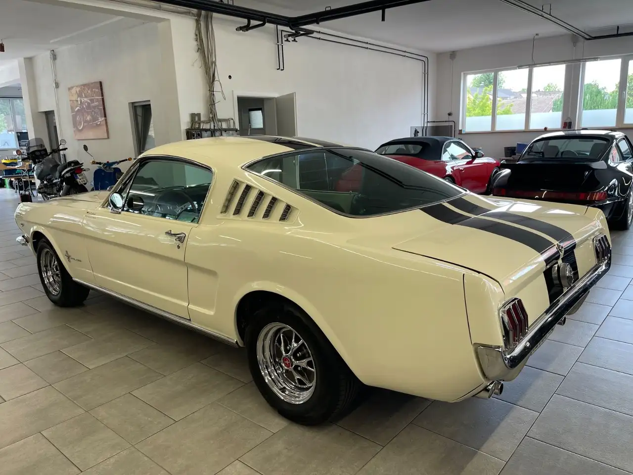 Ford Mustang Fastback , restauriert, Top Zustand, foto 7