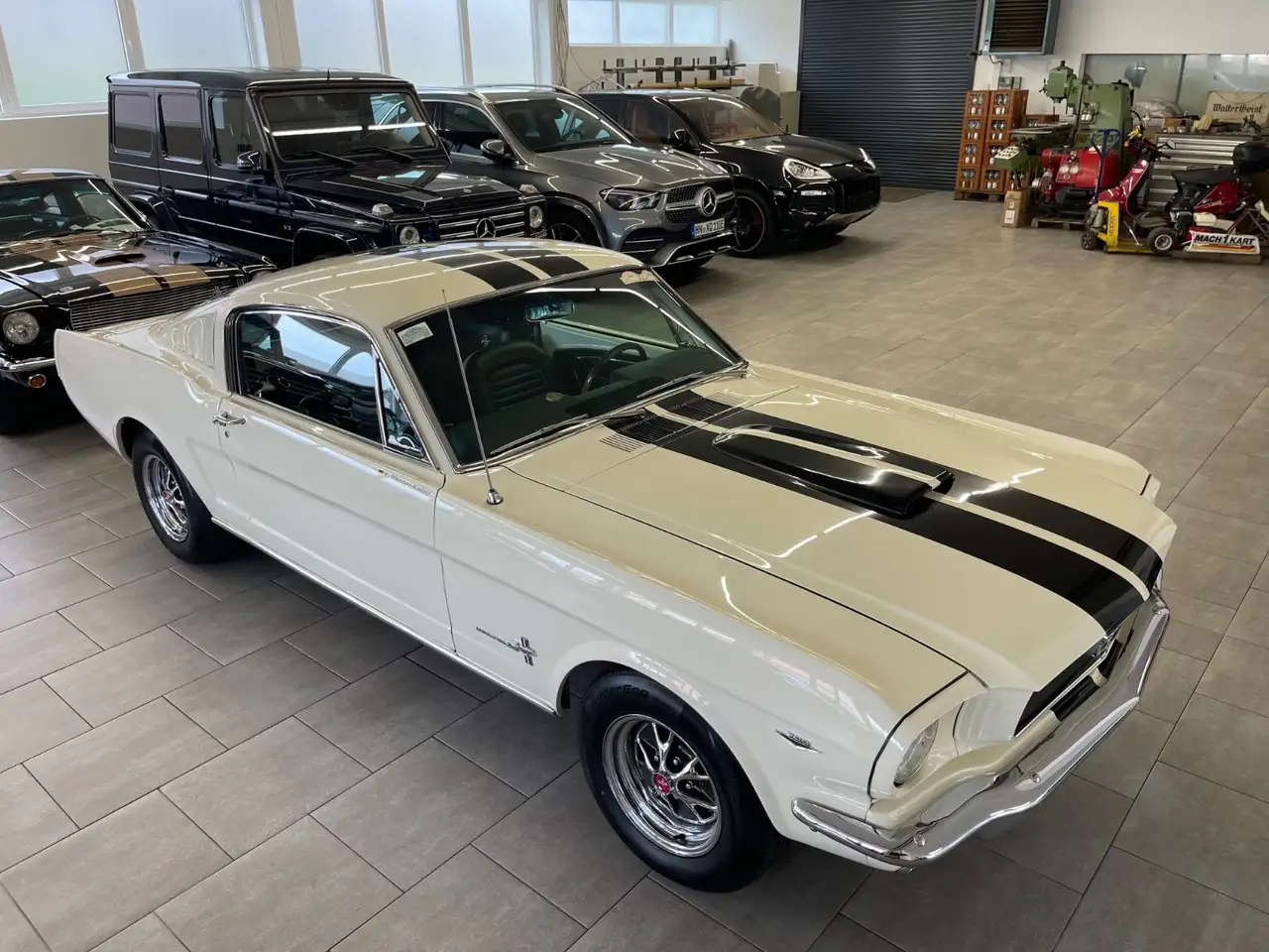 Ford Mustang Fastback , restauriert, Top Zustand, foto 4