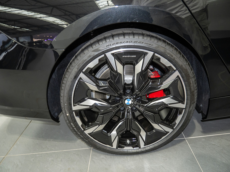 BMW 550 e xDrive M-Sport HYBRID 360° SITZBELÜFTUNG — photo 5