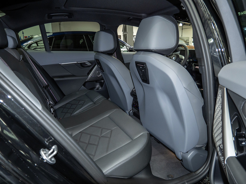 BMW 550 e xDrive M-Sport HYBRID 360° SITZBELÜFTUNG — photo 8